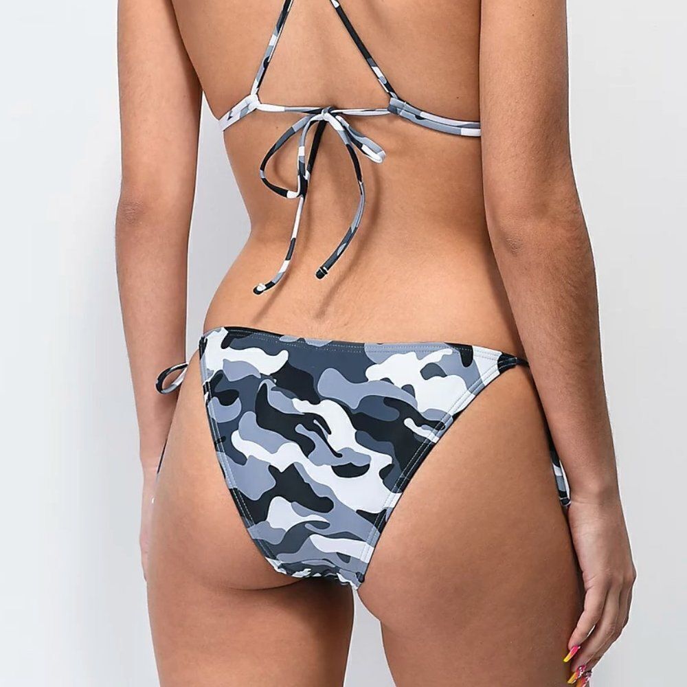 Damsel Rachael Black & White Camo Super Cheeky Bikini Bottoms in Size M